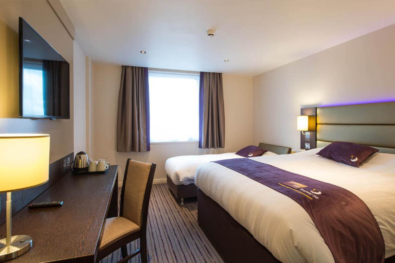 Premier Inn Southwark Borough High St London Exterior photo